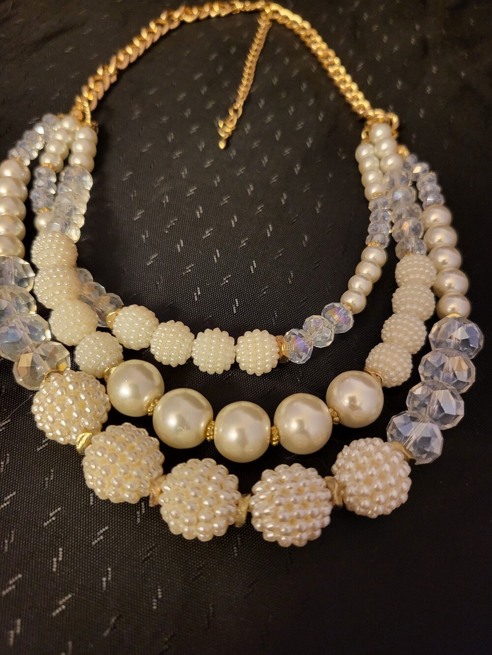 Women’s Multi-Strand Pearl & Crystal Statement Necklace - White/Gold